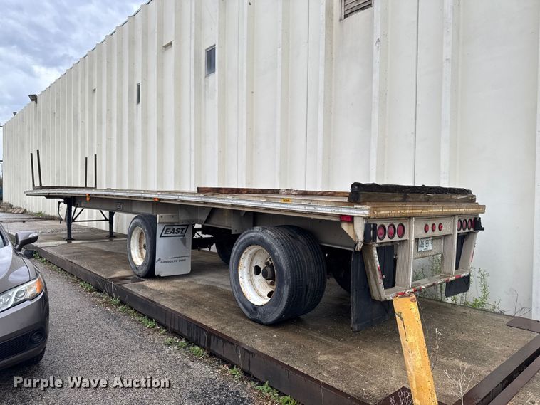 image for item EF2455 1994 East Manufacturing Corporation flatbed trailer