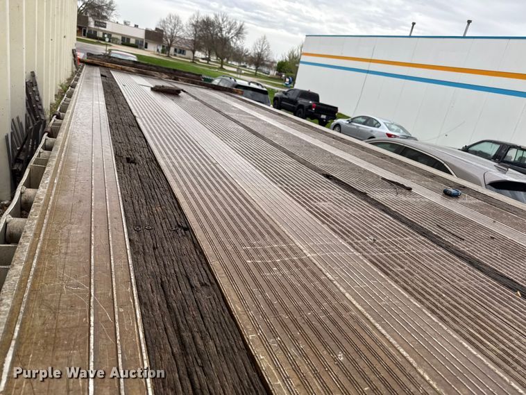 image for item EF2455 1994 East Manufacturing Corporation flatbed trailer