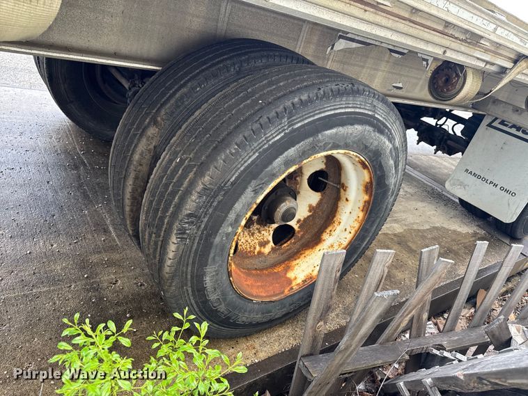 image for item EF2455 1994 East Manufacturing Corporation flatbed trailer