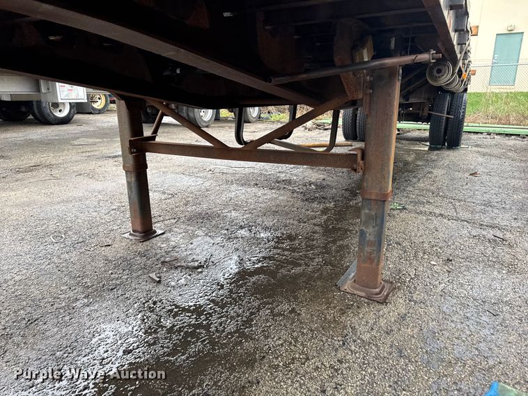image for item EF2456 1991 Trailmobile F71T-7UAI flatbed trailer