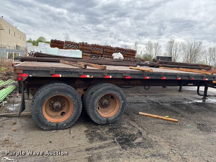 image for item EF2456 1991 Trailmobile F71T-7UAI flatbed trailer