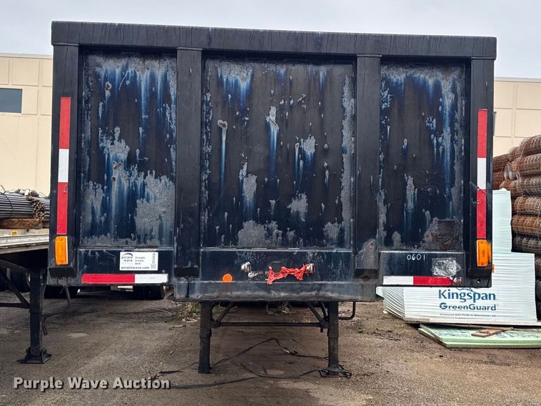 image for item EF2458 2006 Transcraft TL-2000N W2 flatbed trailer