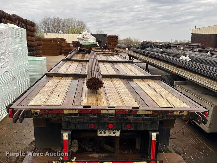 image for item EF2458 2006 Transcraft TL-2000N W2 flatbed trailer