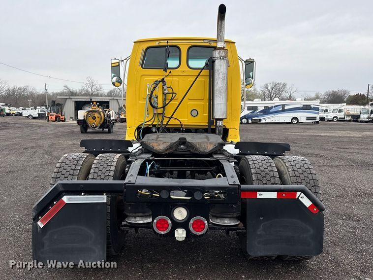 image for item EG2165 2007 Sterling Truck A9500 Series semi truck