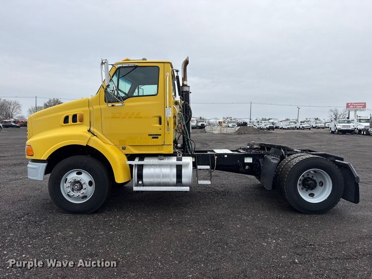 image for item EG2165 2007 Sterling Truck A9500 Series semi truck