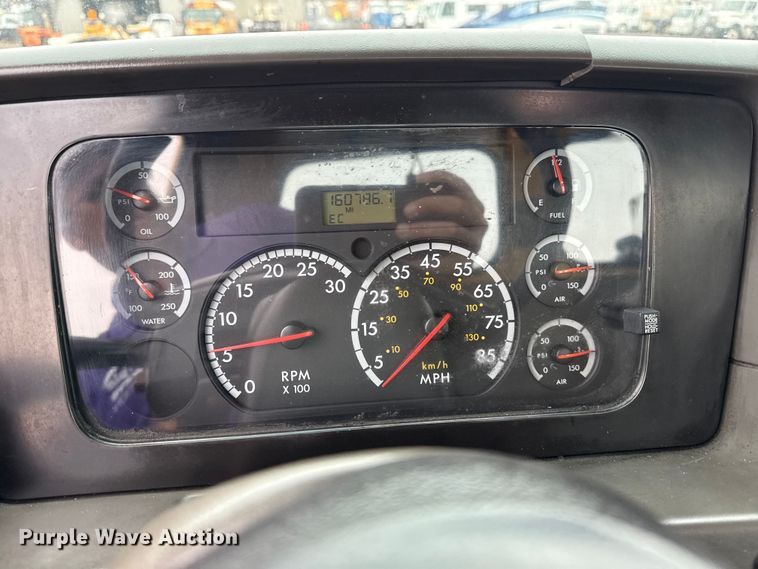 image for item EG2165 2007 Sterling Truck A9500 Series semi truck