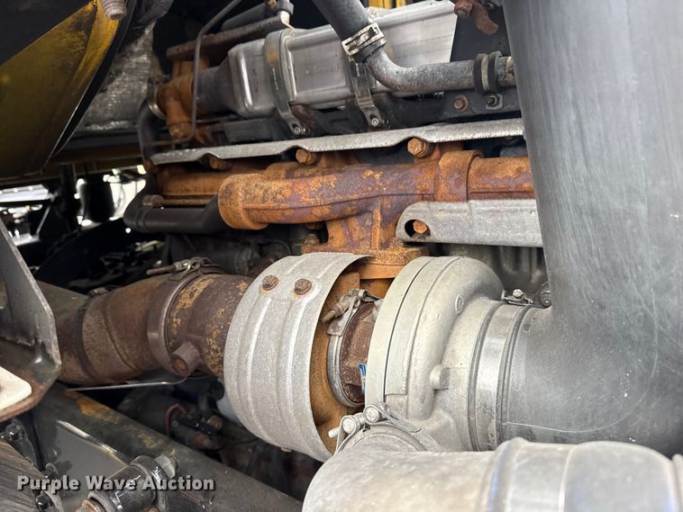 image for item EG2165 2007 Sterling Truck A9500 Series semi truck