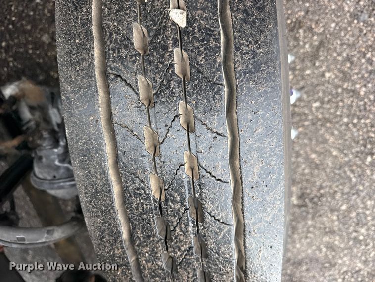 image for item EG2165 2007 Sterling Truck A9500 Series semi truck