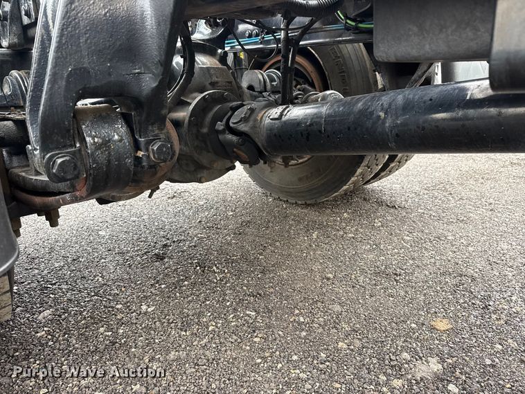 image for item EG2165 2007 Sterling Truck A9500 Series semi truck