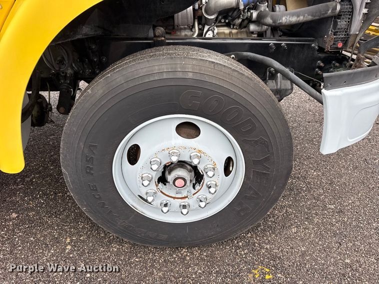 image for item EG2165 2007 Sterling Truck A9500 Series semi truck