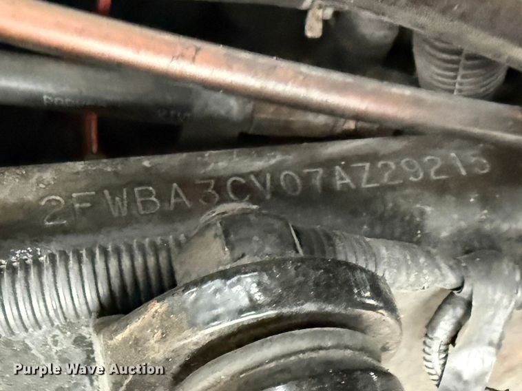 image for item EG2165 2007 Sterling Truck A9500 Series semi truck