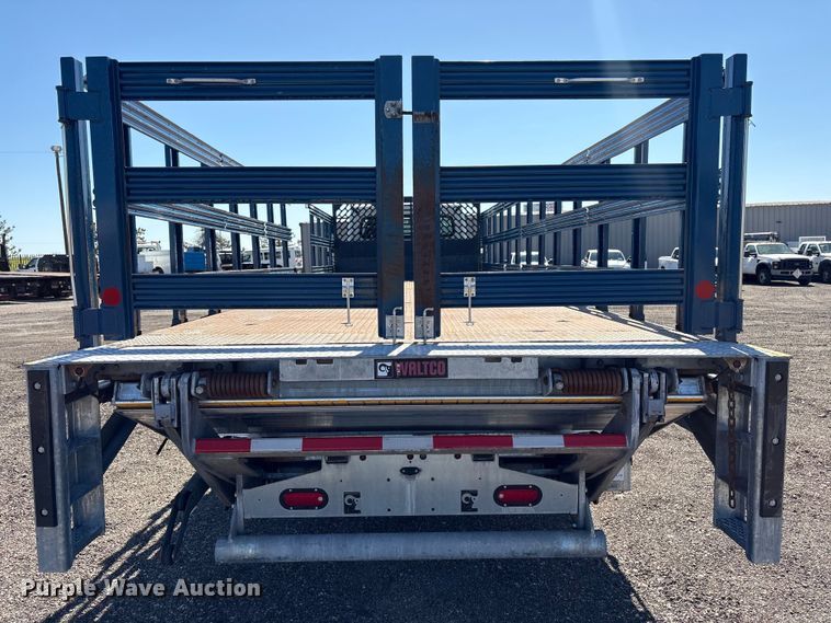 image for item EG8863 2019 Freightliner Business Class M2 flatbed truck