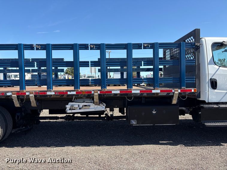 image for item EG8863 2019 Freightliner Business Class M2 flatbed truck