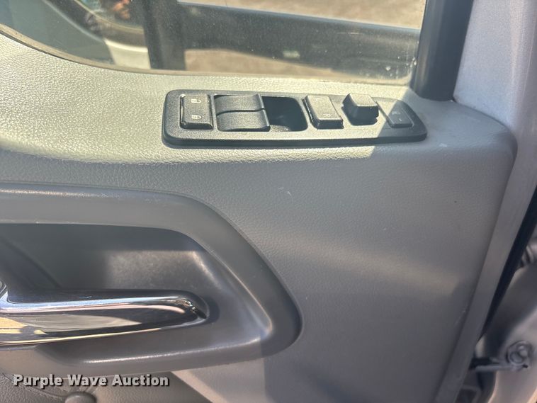 image for item EG8914 2015 Kenworth T880 semi truck