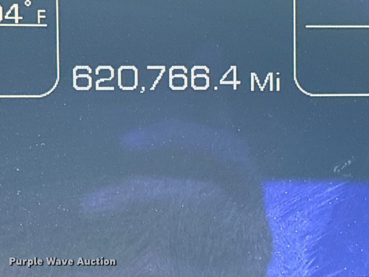 image for item EG8914 2015 Kenworth T880 semi truck