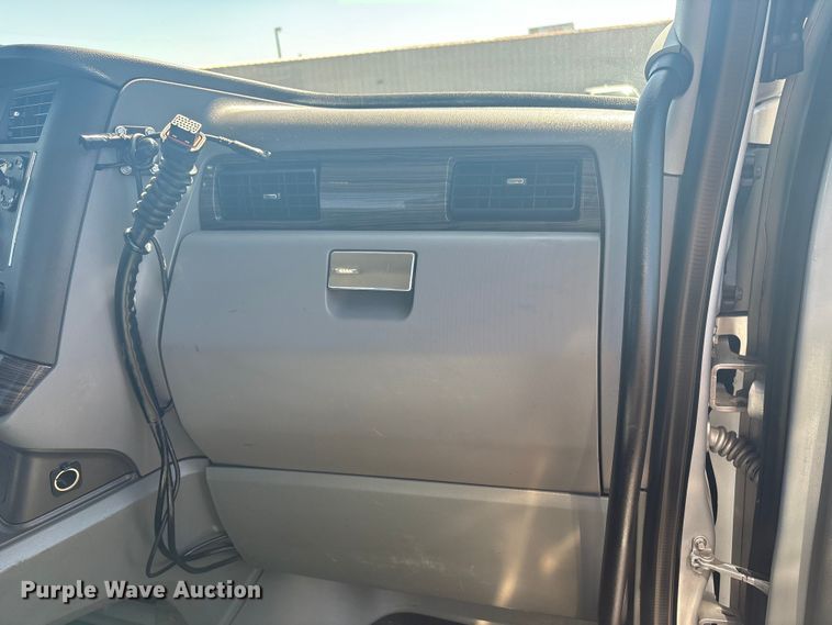 image for item EG8914 2015 Kenworth T880 semi truck