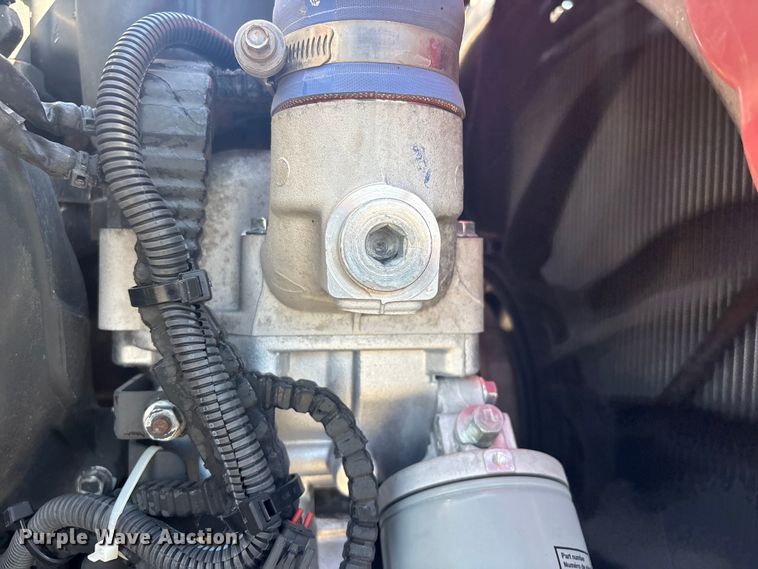 image for item EG8914 2015 Kenworth T880 semi truck