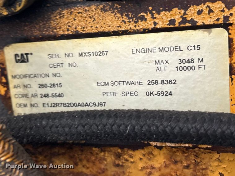 image for item EG8918 2005 Kenworth T800 semi truck