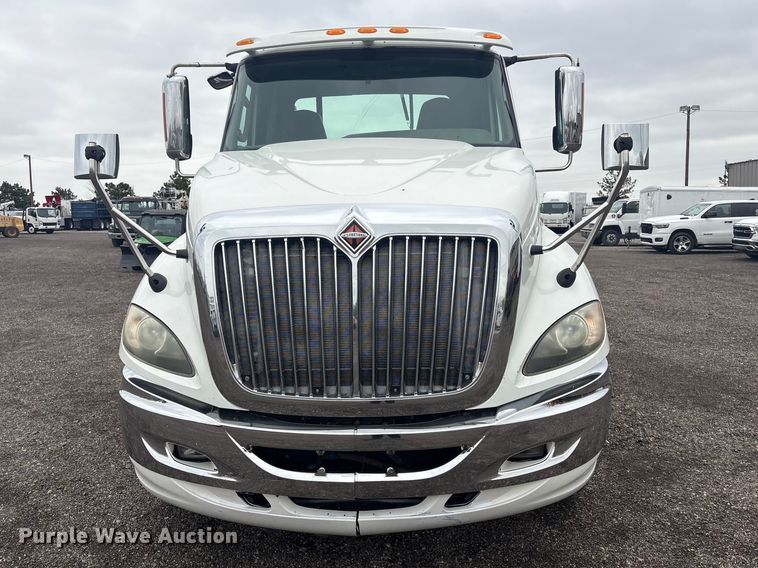 image for item EG8935 2012 International ProStar Plus semi truck