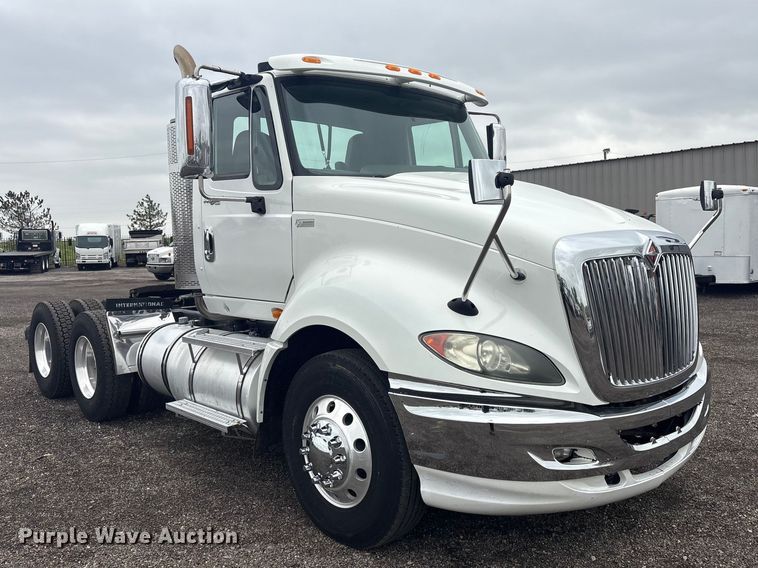 image for item EG8935 2012 International ProStar Plus semi truck