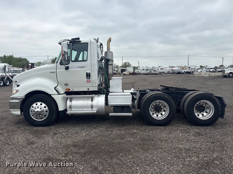 image for item EG8935 2012 International ProStar Plus semi truck