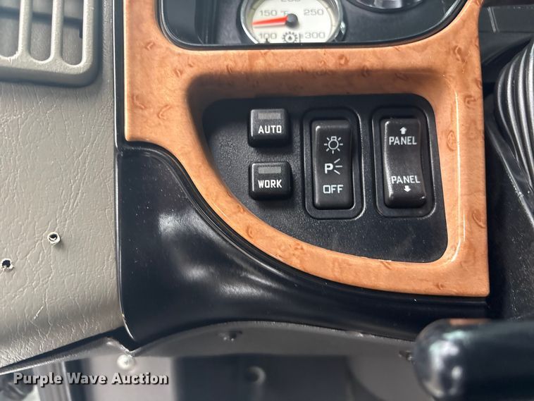 image for item EG8935 2012 International ProStar Plus semi truck