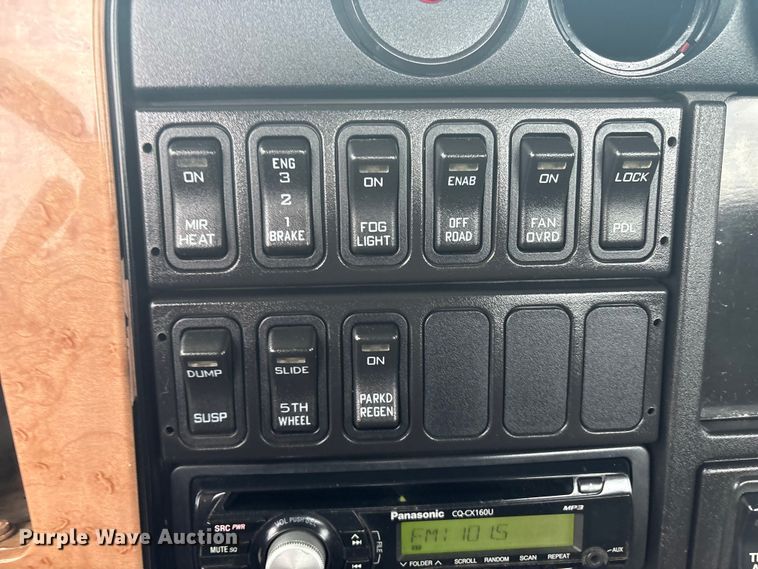 image for item EG8935 2012 International ProStar Plus semi truck