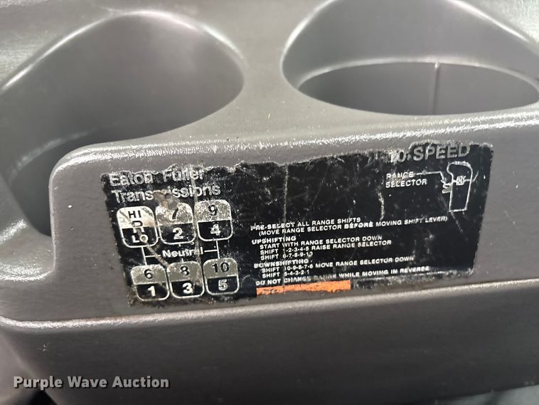 image for item EG8935 2012 International ProStar Plus semi truck