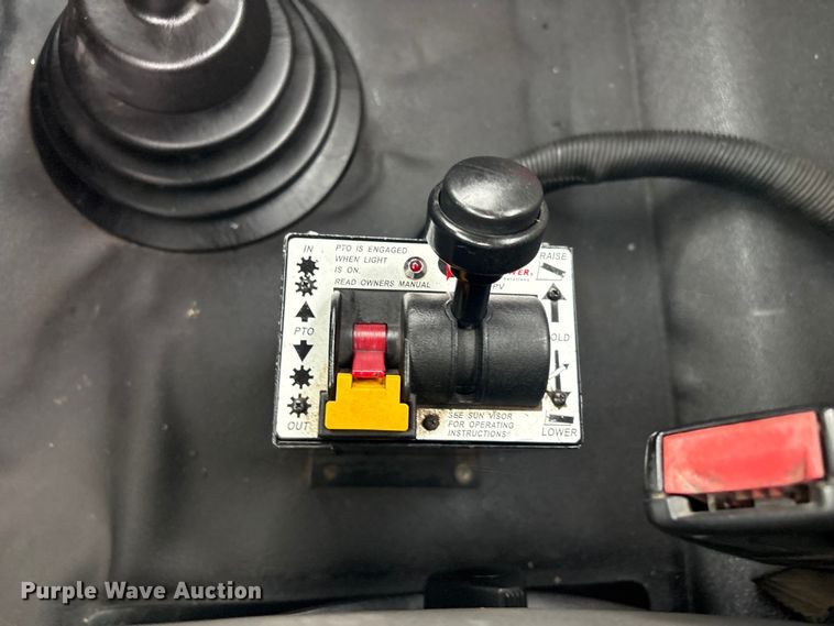 image for item EG8935 2012 International ProStar Plus semi truck