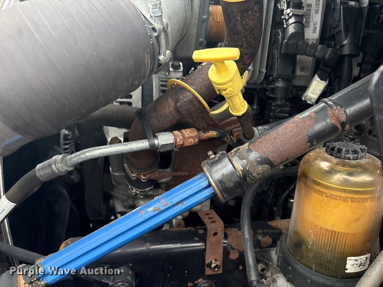 image for item EG8935 2012 International ProStar Plus semi truck