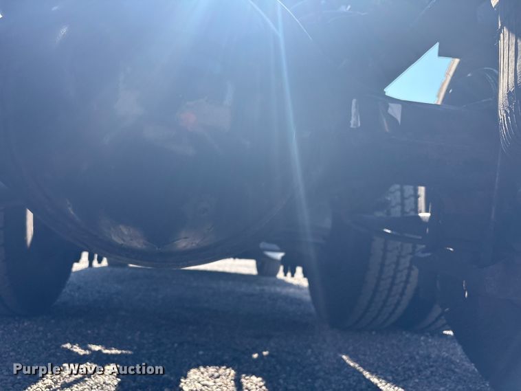 image for item EG8948 2008 International TranStar 8600 semi truck