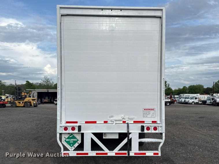 image for item EG8965 2006 Wabash National dry van trailer