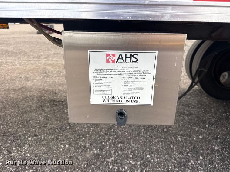 image for item EG8965 2006 Wabash National dry van trailer