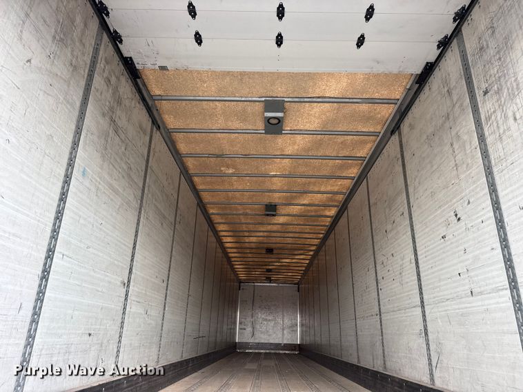 image for item EG8965 2006 Wabash National dry van trailer