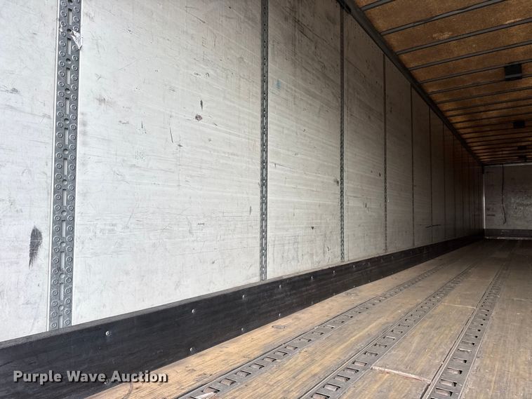 image for item EG8965 2006 Wabash National dry van trailer