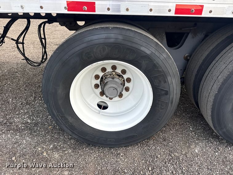 image for item EG8965 2006 Wabash National dry van trailer