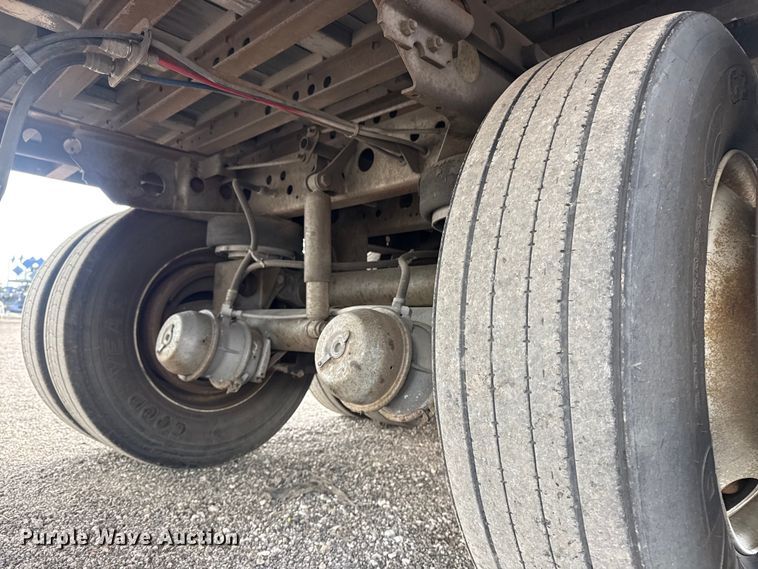 image for item EG8965 2006 Wabash National dry van trailer