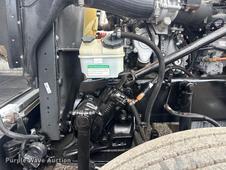 image for item EG8997 2012 Western Star 4900 semi truck
