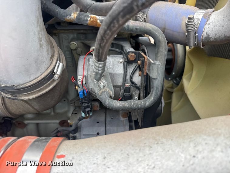 image for item EG8997 2012 Western Star 4900 semi truck