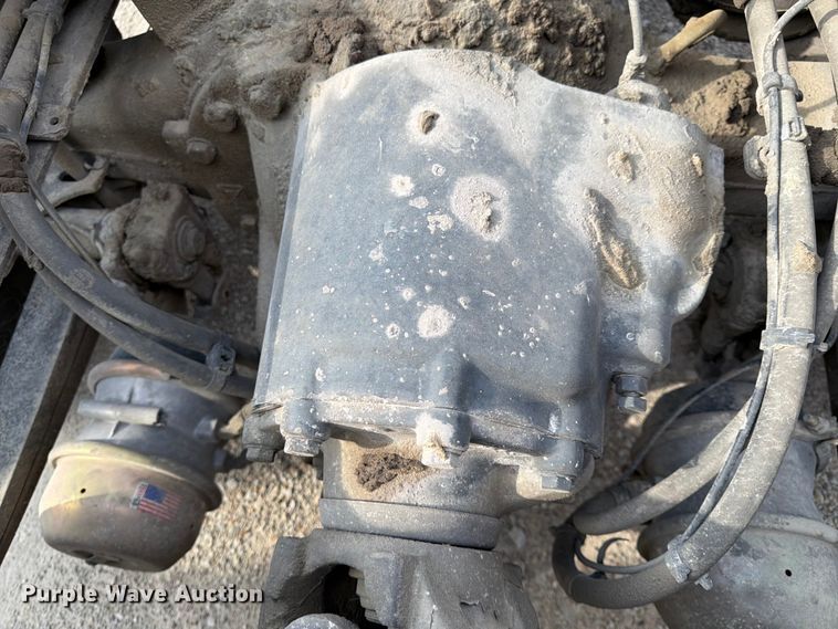 image for item EL0109 2016 Freightliner Cascadia semi truck