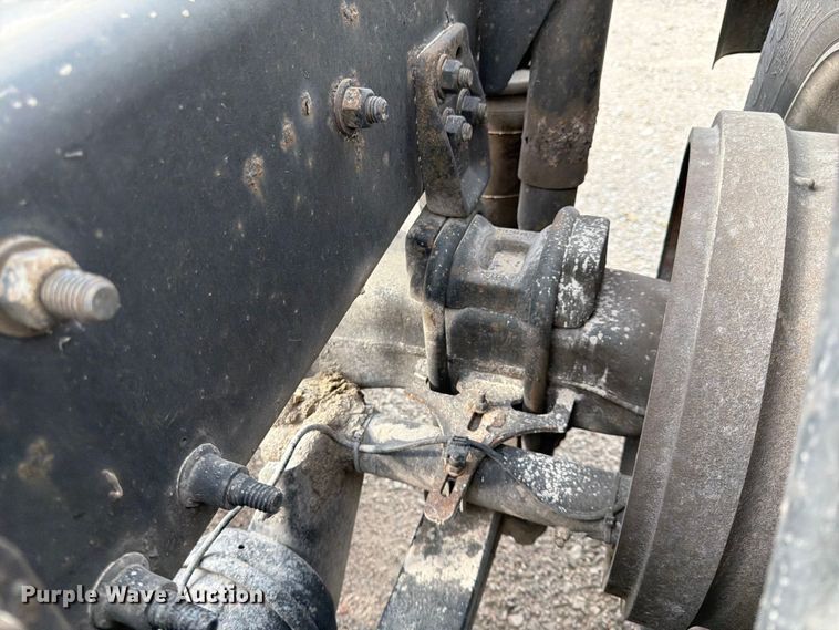 image for item EL0109 2016 Freightliner Cascadia semi truck