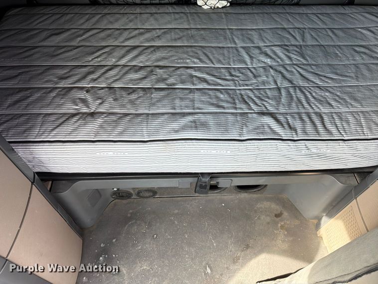 image for item EL0109 2016 Freightliner Cascadia semi truck