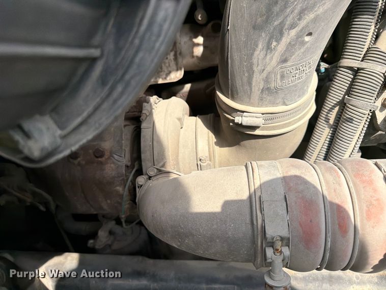 image for item EL0109 2016 Freightliner Cascadia semi truck