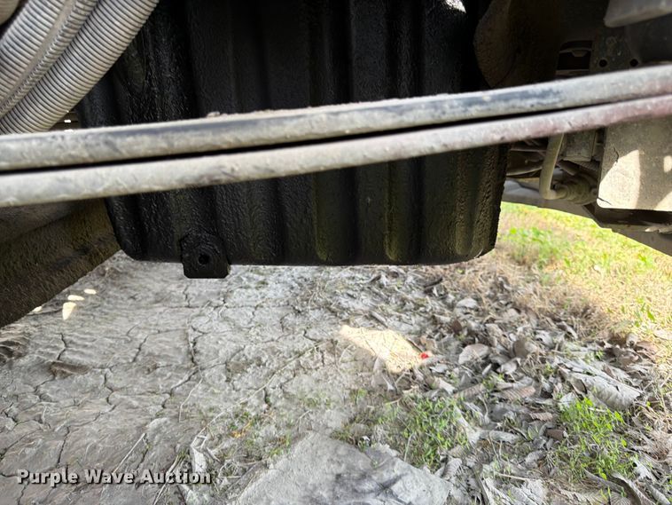 image for item EL0109 2016 Freightliner Cascadia semi truck