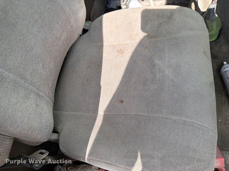 image for item EL0110 2006 Kenworth T800 semi truck