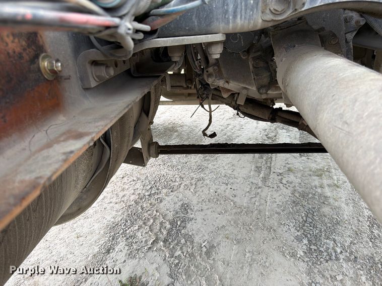 image for item EL0111 2016 Kenworth T880 semi truck