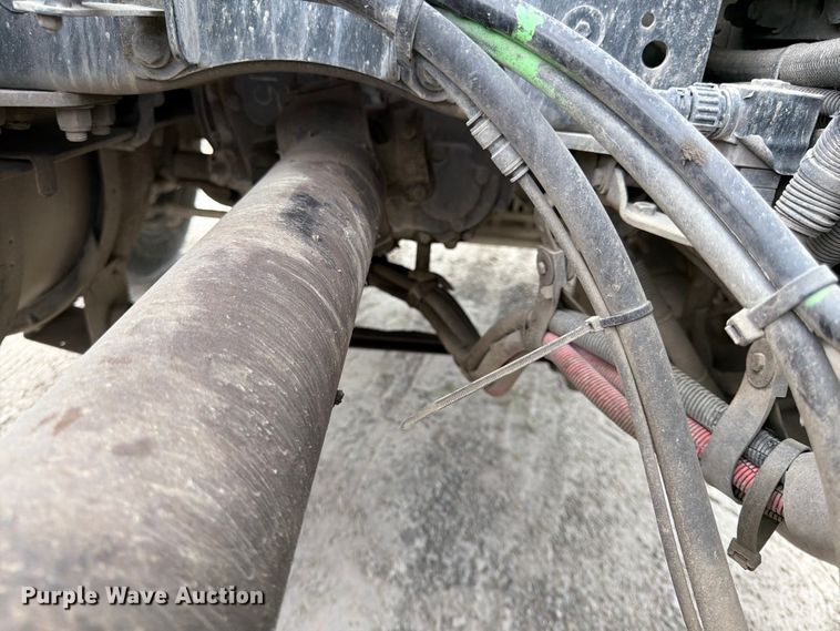 image for item EL0111 2016 Kenworth T880 semi truck