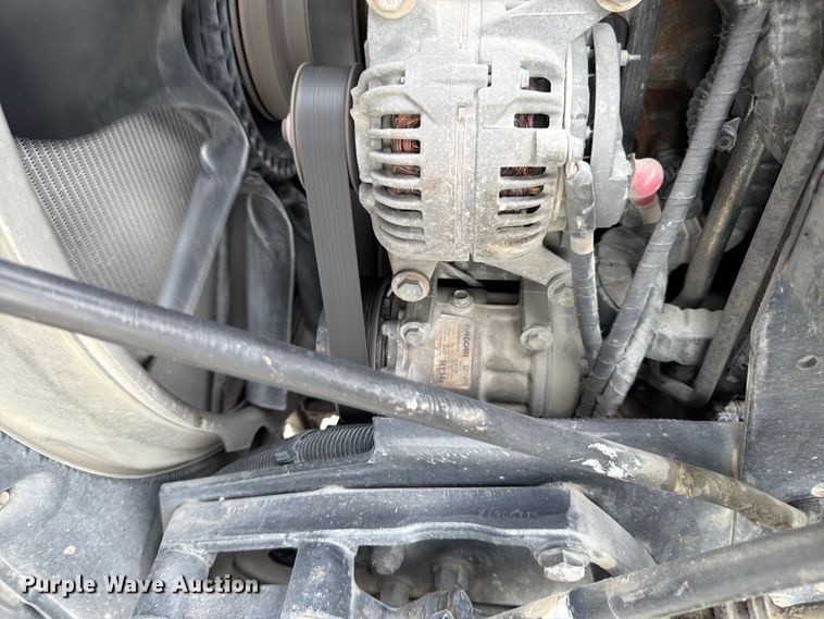 image for item EL0111 2016 Kenworth T880 semi truck