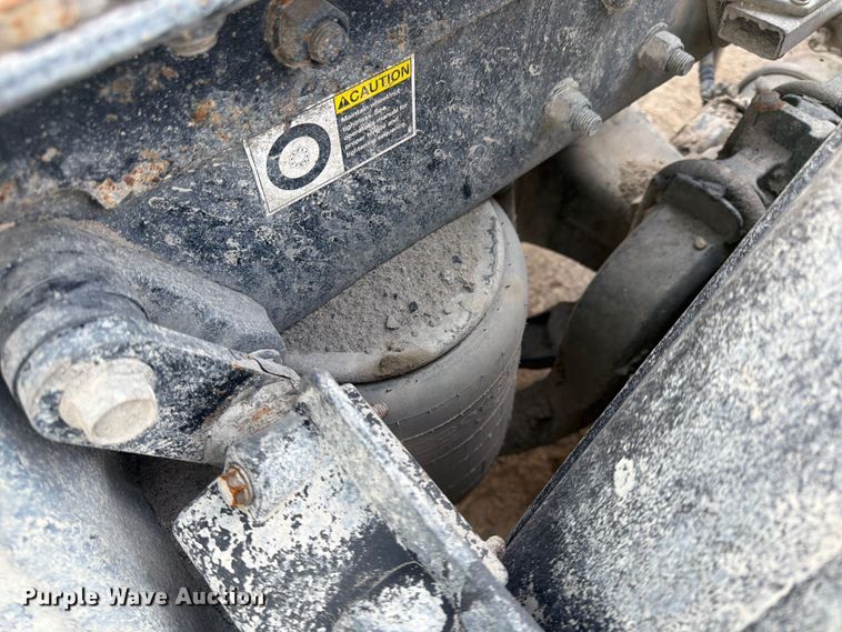 image for item EL0112 2016 Kenworth T880 semi truck