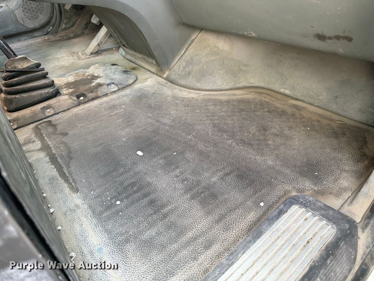 image for item EL0112 2016 Kenworth T880 semi truck